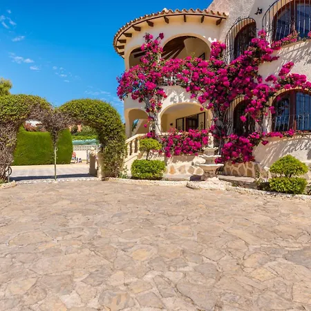 Agudin - Plusholidays Villa