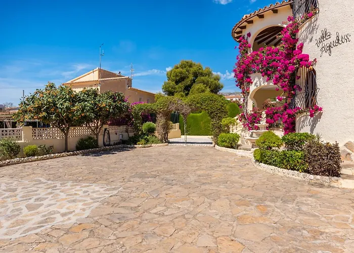 Agudin - Plusholidays * Ifach